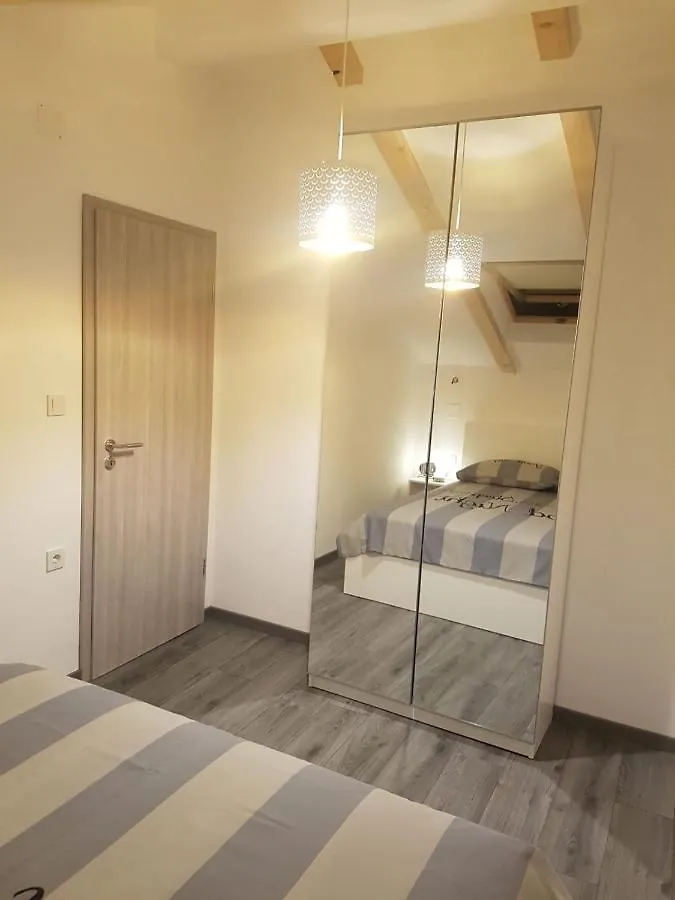 Apartments And Rooms Ivana Krk Town Kroatien