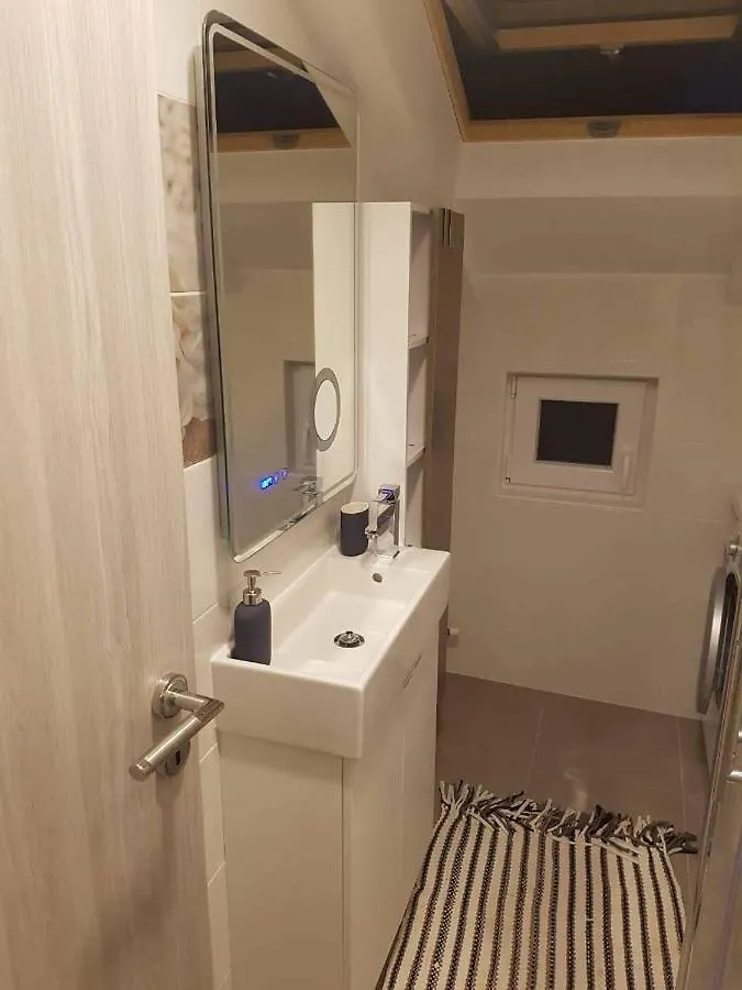 Apartments And Rooms Ivana Krk Town 0*,  Kroatien